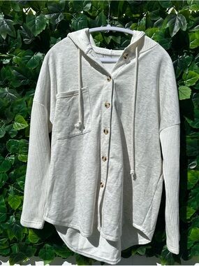 Light Beige Button-Up Hoodie with Ribbed Sleeves